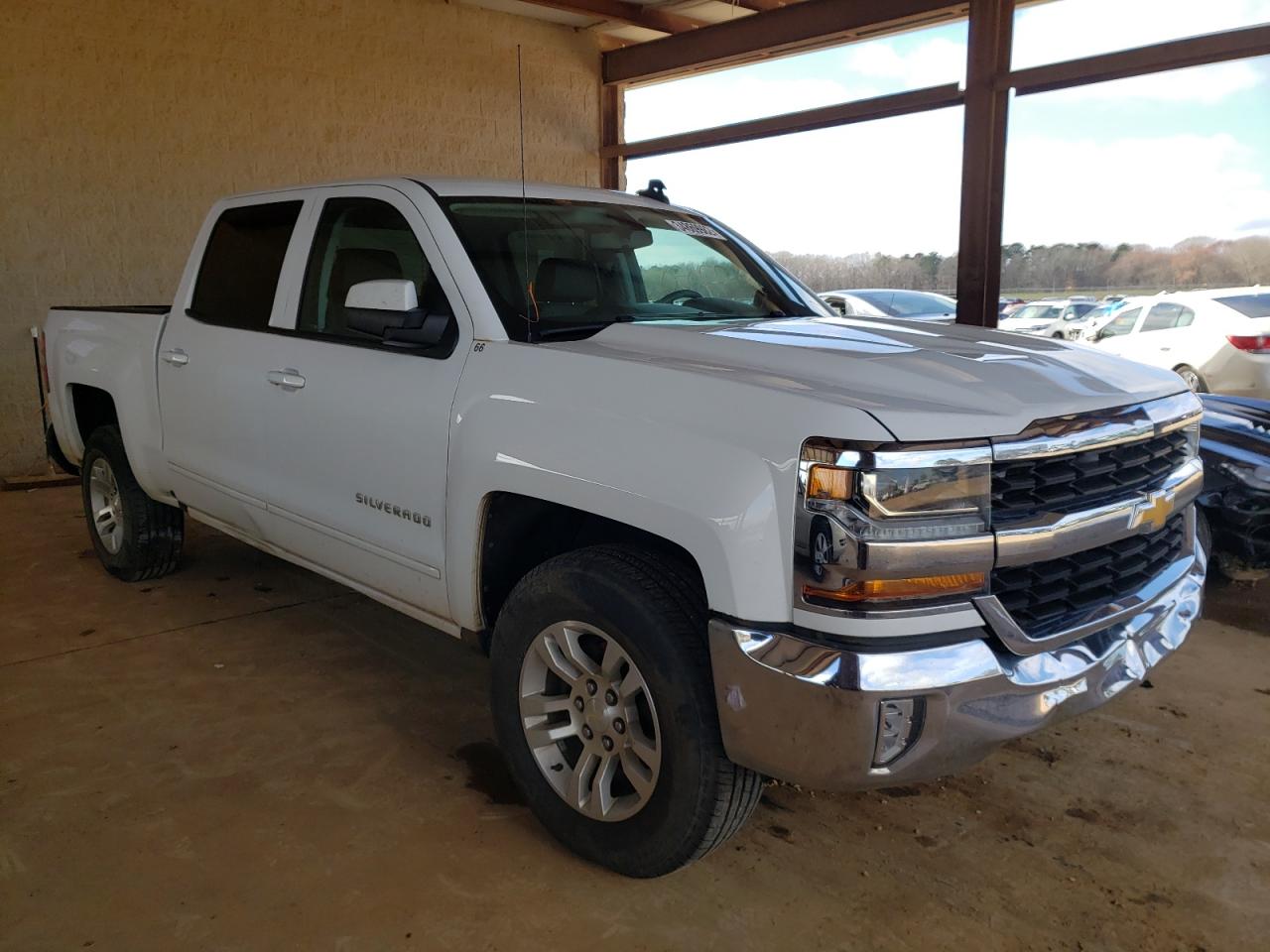 CHEVROLET SILVERADO 2017 with VIN 3GCPCREC8HG164603 - Photo from auction