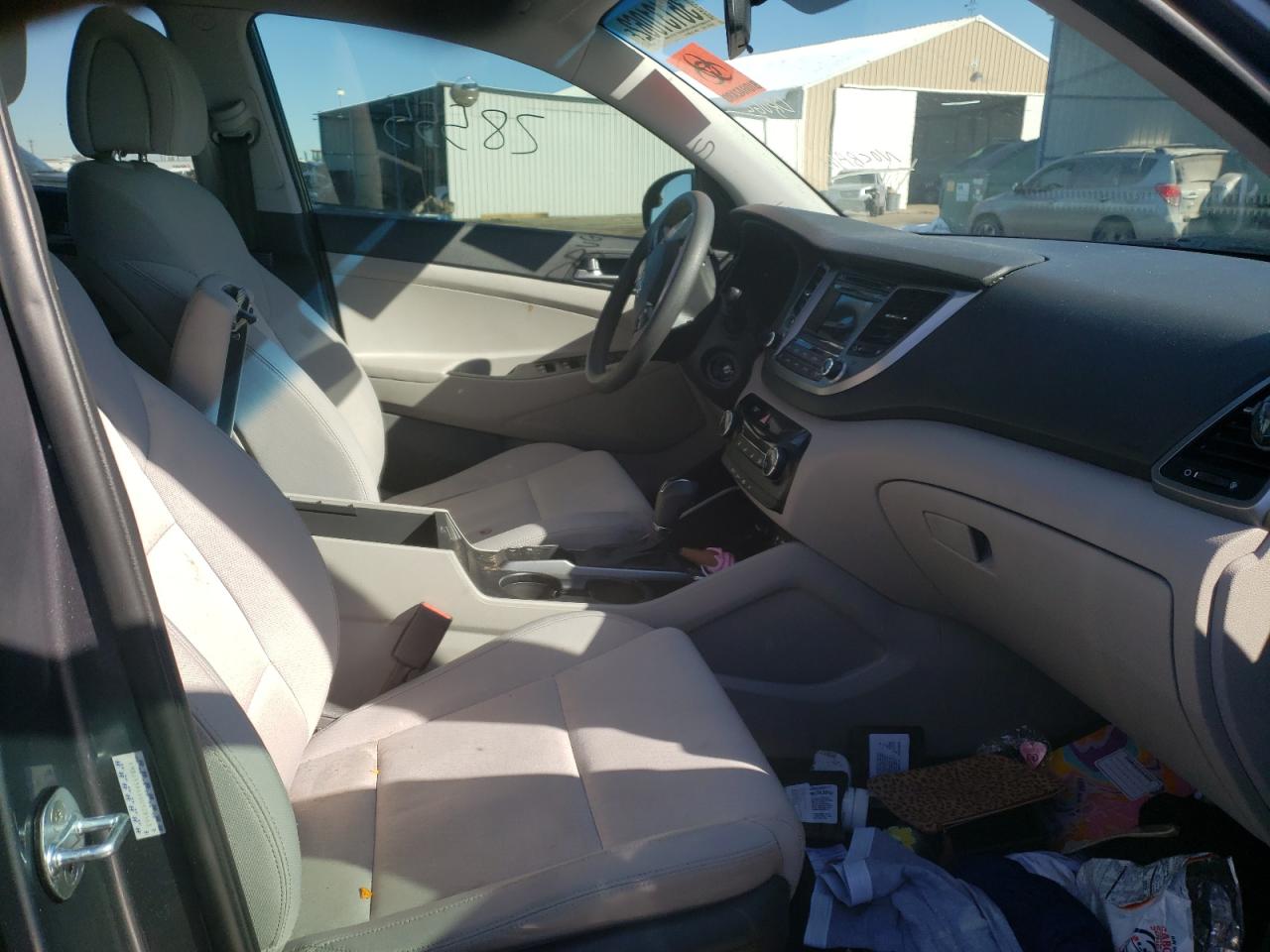 Photo 5 from auction – 2017 HYUNDAI TUCSON LIM with VIN KM8J33A4XHU528563