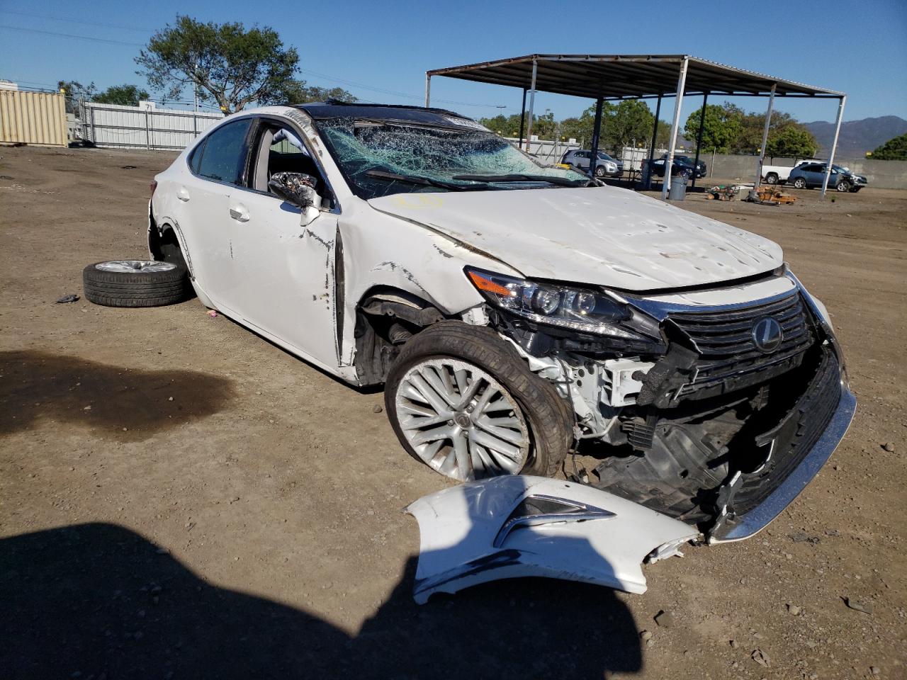LEXUS ES 350 2016 with VIN JTHBK1GG3G2231161 - Photo from auction