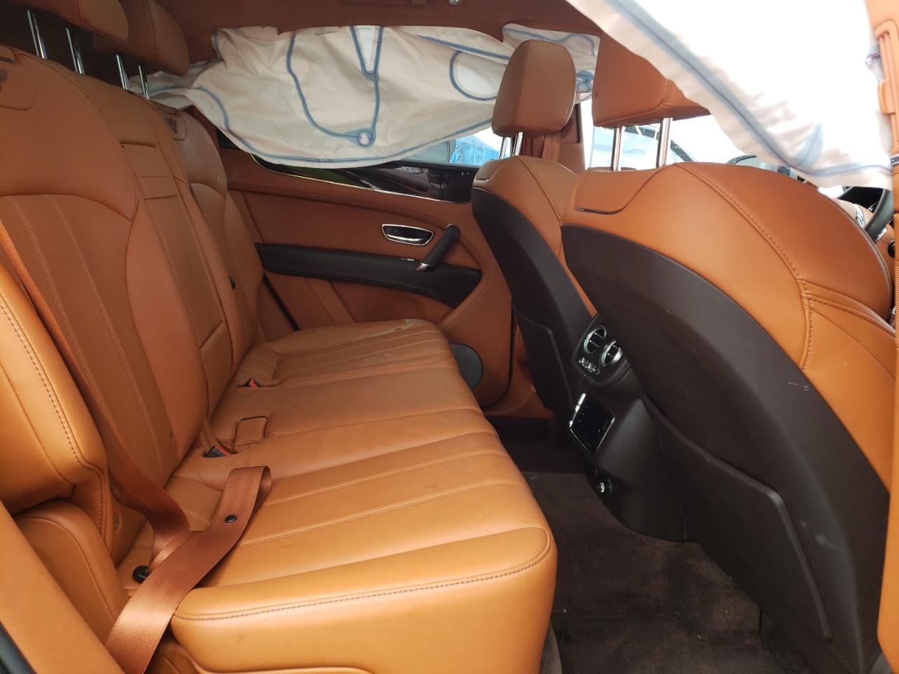 Photo 6 from auction – 2019 BENTLEY BENTAYGA with VIN SJAAM2ZV1KC025317