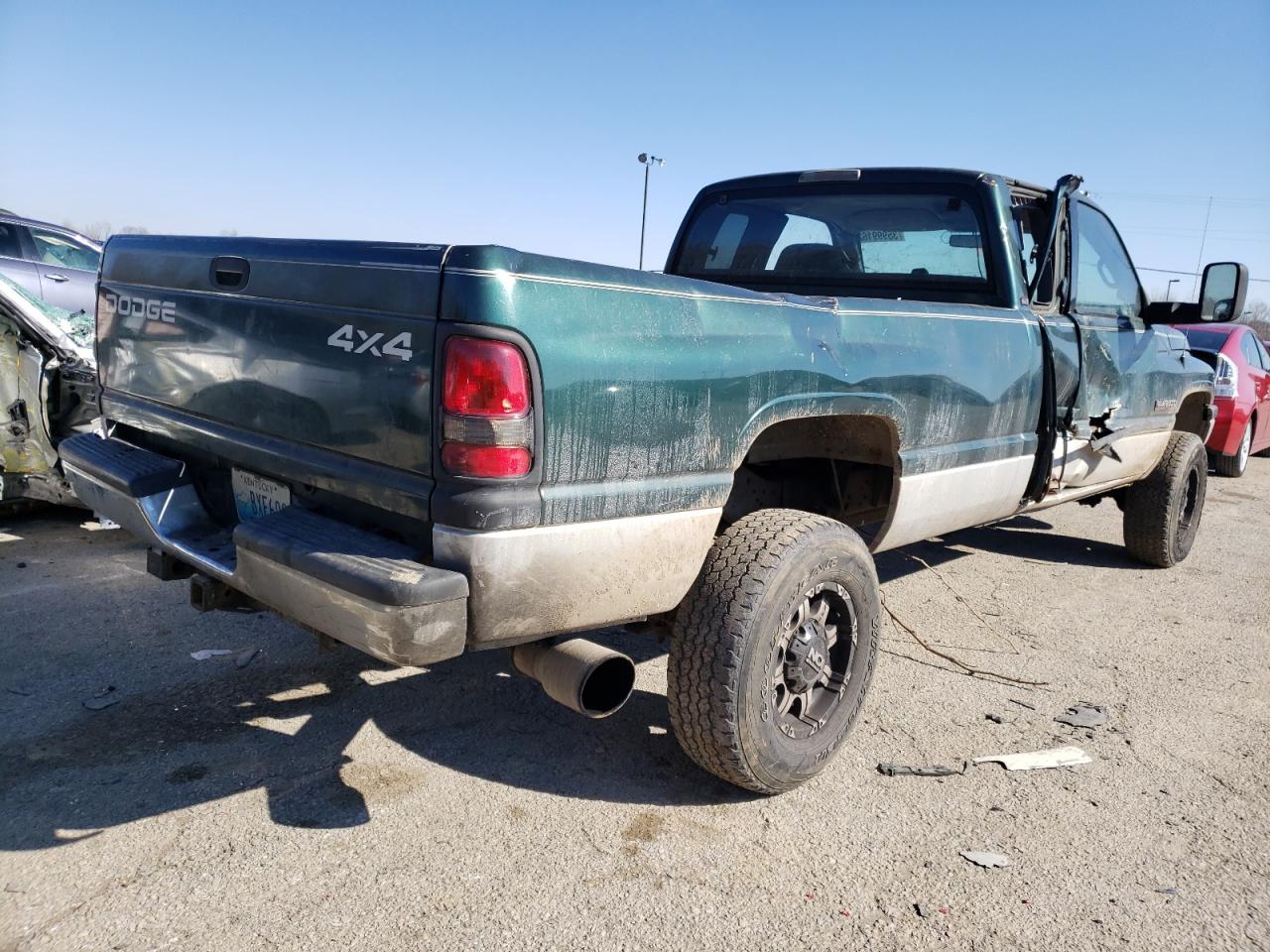 Photo 4 from auction – 2002 DODGE RAM 2500 with VIN 3B7KF23CX2M238723