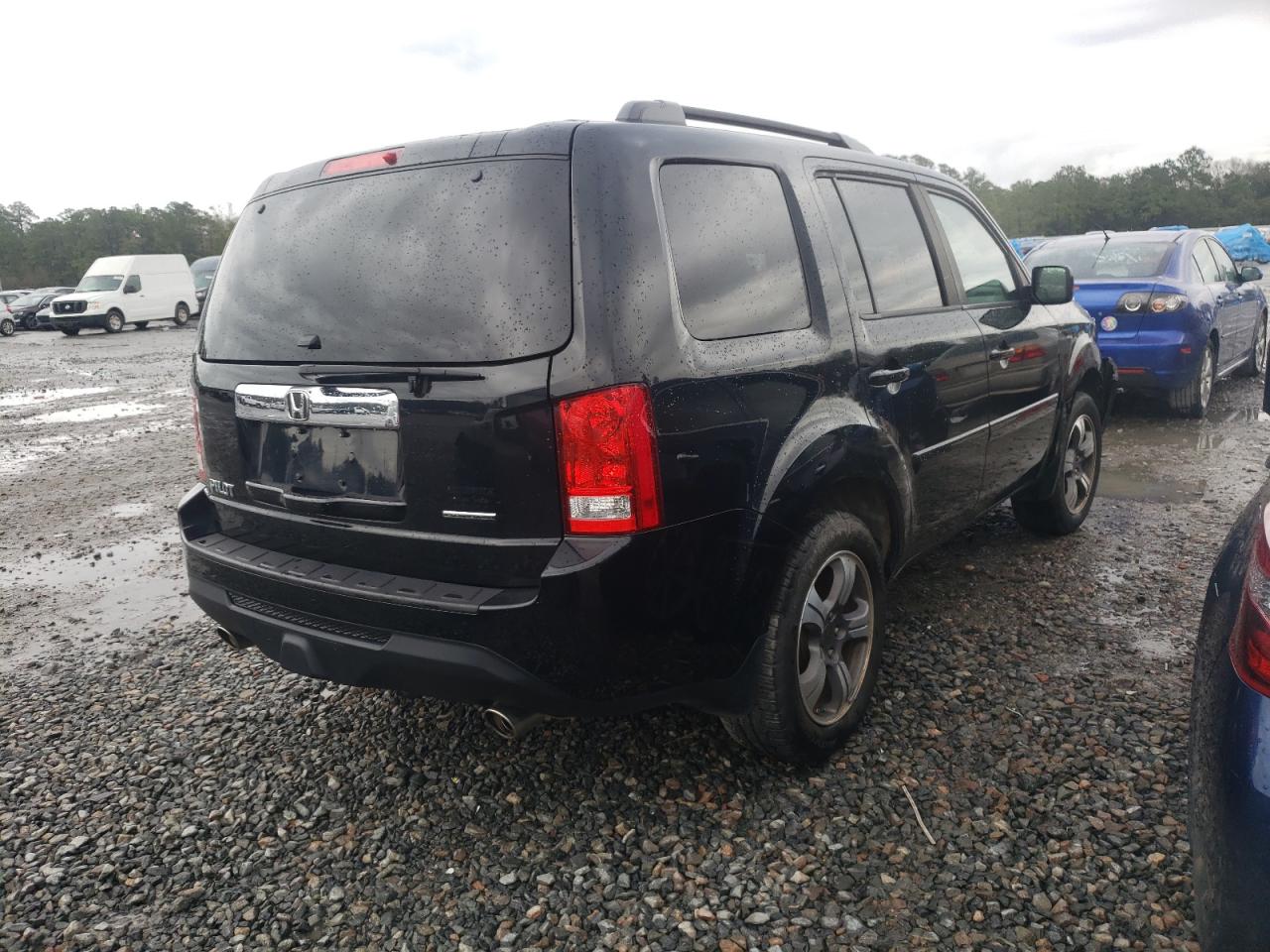 Photo 4 from auction – 2015 HONDA PILOT SE with VIN 5FNYF3H3XFB030831