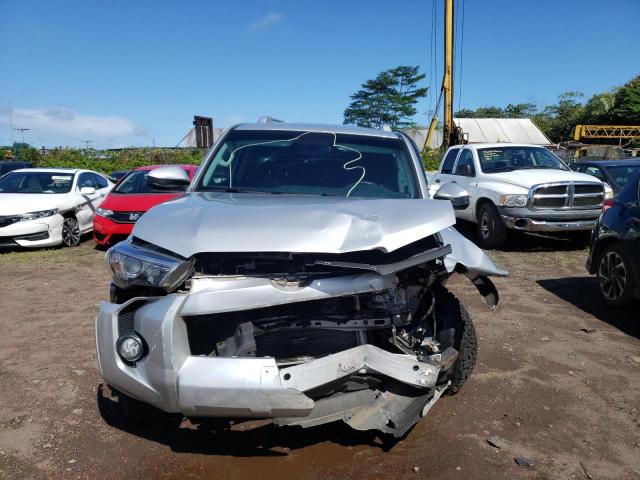 Photo 9 from auction – 2017 TOYOTA 4RUNNER SR with VIN JTEBU5JR7H5468602