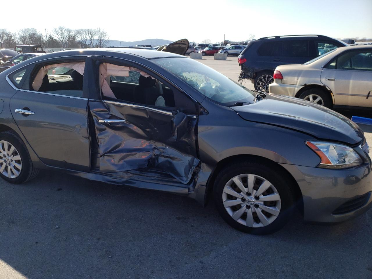 Photo 9 from auction – 2015 NISSAN SENTRA S with VIN 3N1AB7APXFL689157