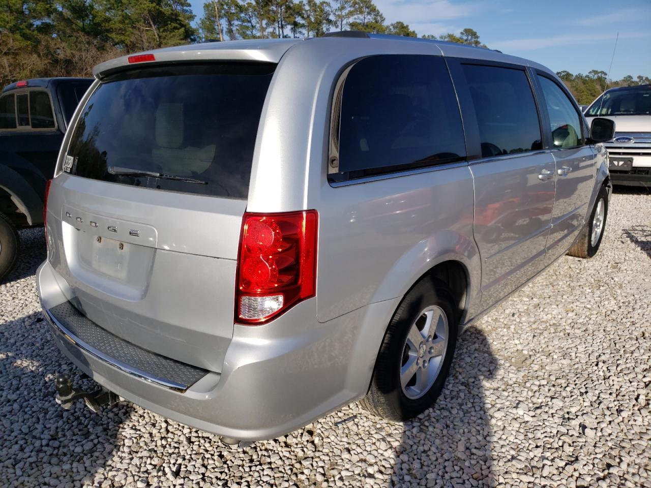 Photo 4 from auction – 2011 DODGE GRAND CARA with VIN 2D4RN5DG4BR693339