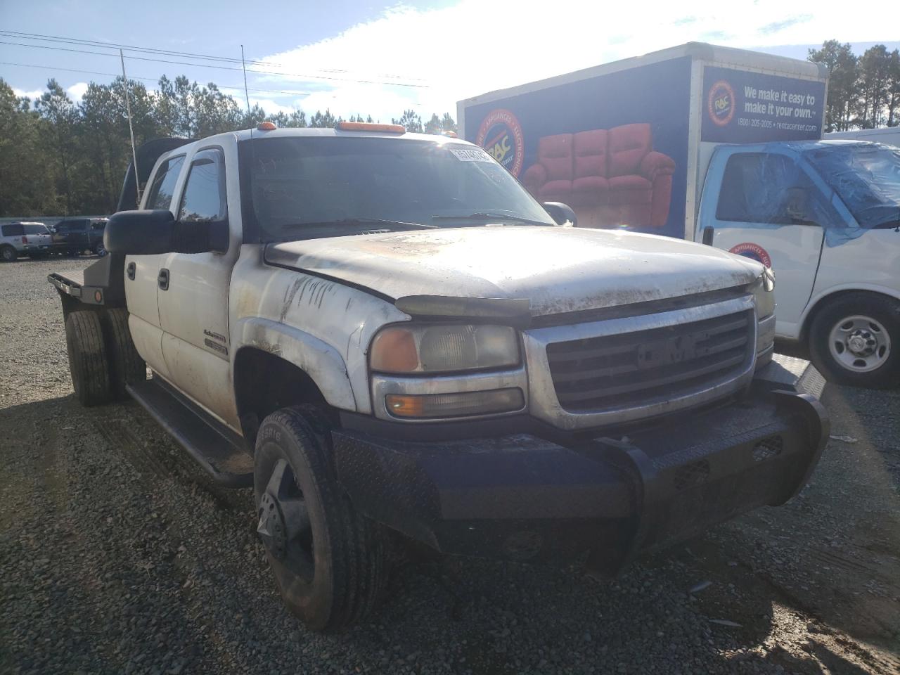 GMC K3500 2004 with VIN 1GTJK33114F157172 - Photo from auction