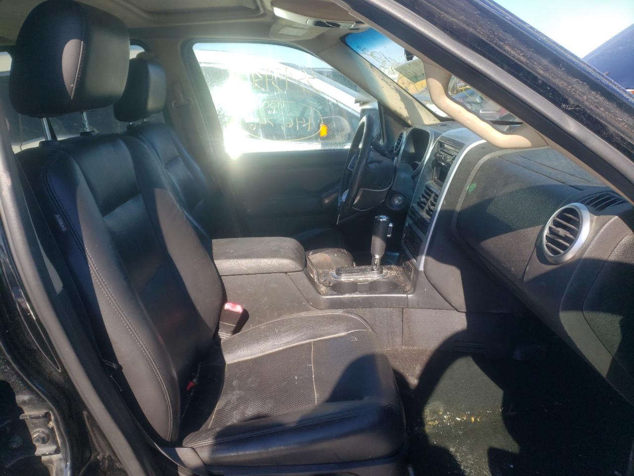 Photo 5 from auction – 2006 MERCURY MOUNTAINEE with VIN 4M2EU47846UJ04001