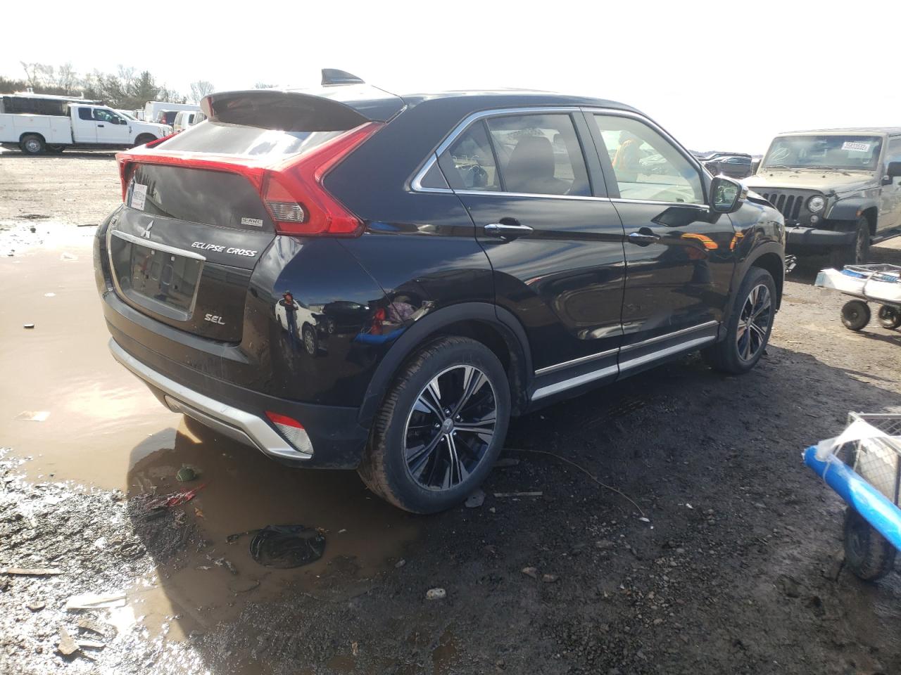 Photo 4 from auction – 2018 MITSUBISHI ECLIPSE CR with VIN JA4AT5AA8JZ040656