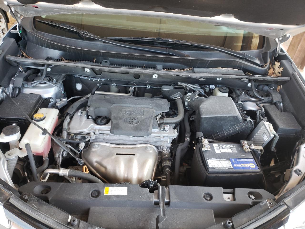 Photo 7 from auction – 2017 TOYOTA RAV4 XLE with VIN 2T3WFREV1HW351041