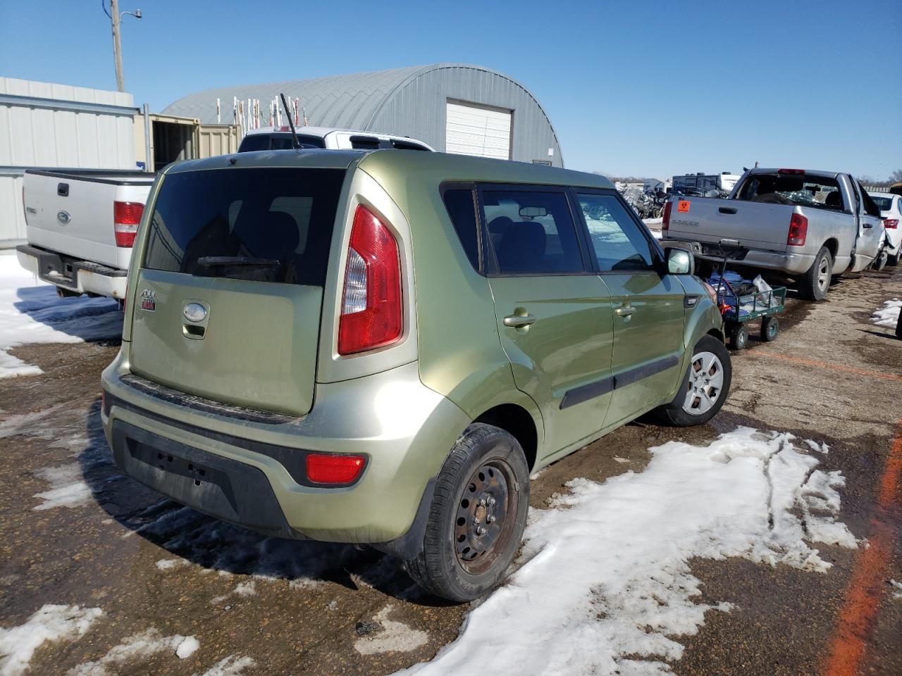 Photo 4 from auction – 2013 KIA SOUL with VIN KNDJT2A56D7614436
