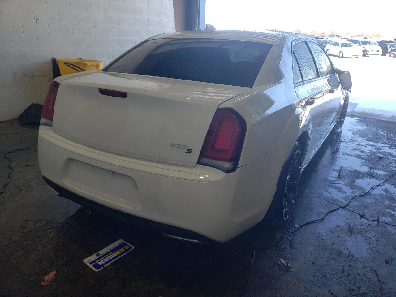 Photo 4 from auction – 2019 CHRYSLER 300 S with VIN 2C3CCABG9KH537957