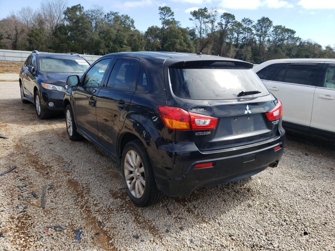 Photo 3 from auction – 2011 MITSUBISHI OUTLANDER with VIN JA4AP4AU7BZ012065