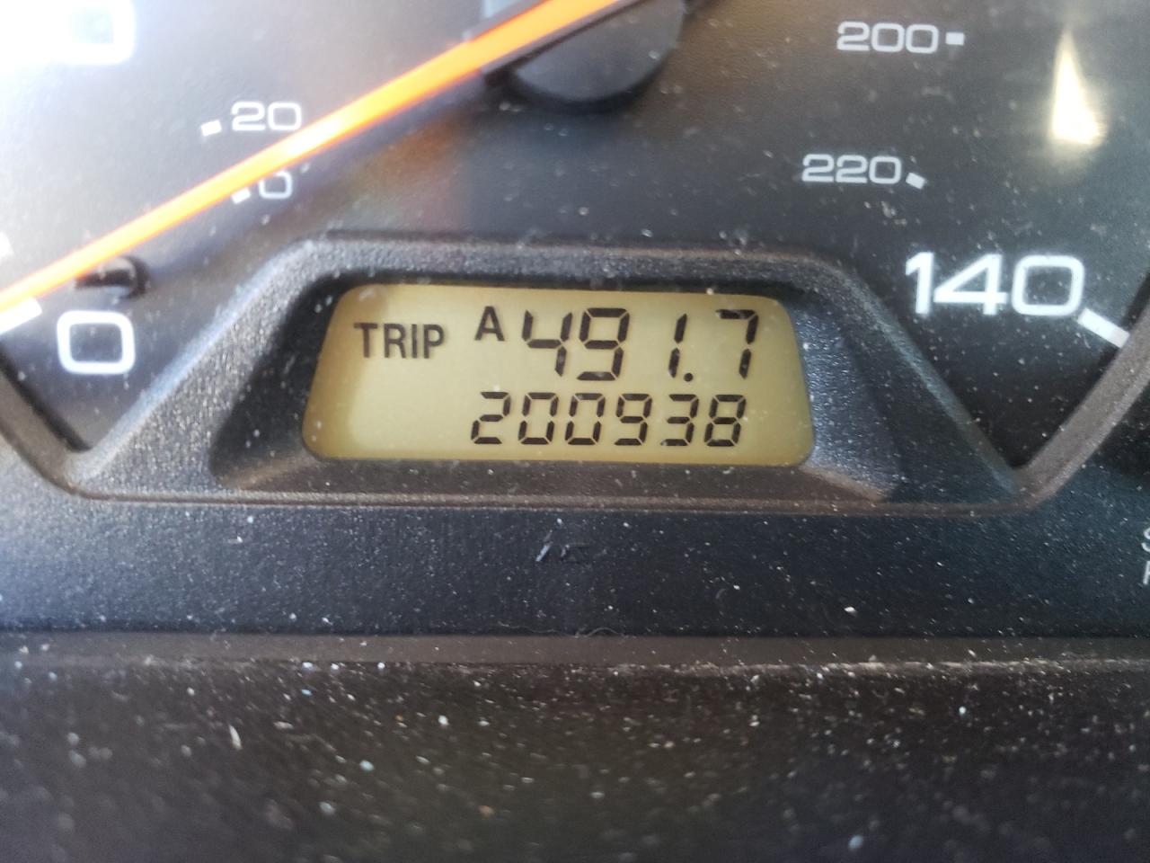 Photo 8 from auction – 2003 HONDA ODYSSEY EX with VIN 5FNRL186X3B102926