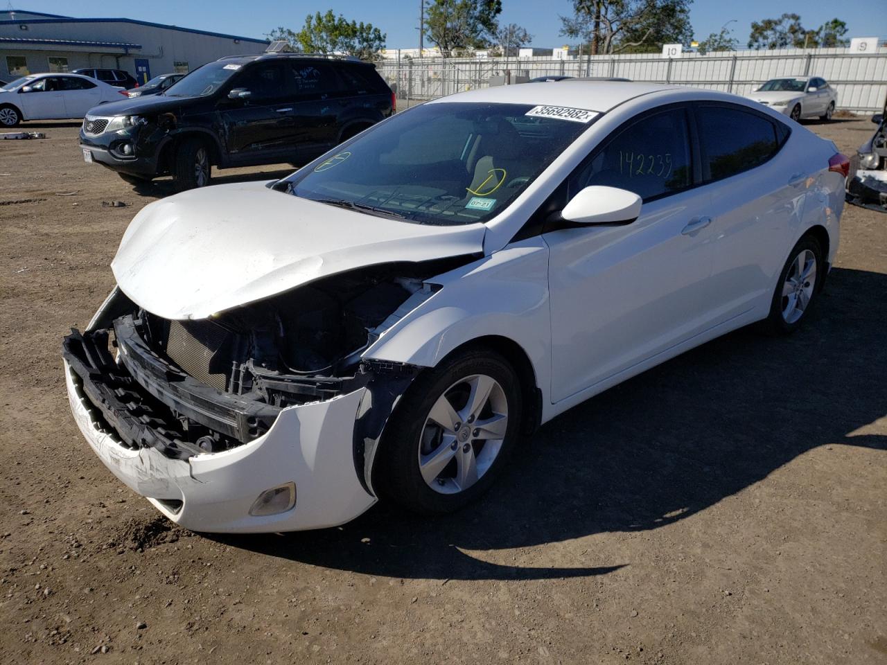 Photo 2 from auction – 2013 HYUNDAI ELANTRA GL with VIN 5NPDH4AE2DH201225