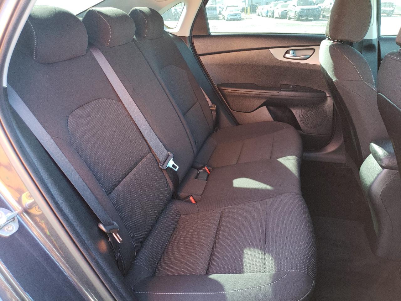 Photo 6 from auction – 2019 KIA FORTE FE with VIN 3KPF24AD0KE108478