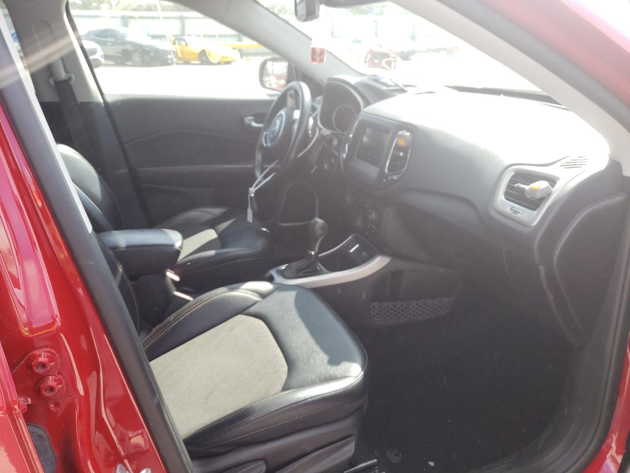 Photo 5 from auction – 2019 JEEP COMPASS LA with VIN 3C4NJCBB1KT851779