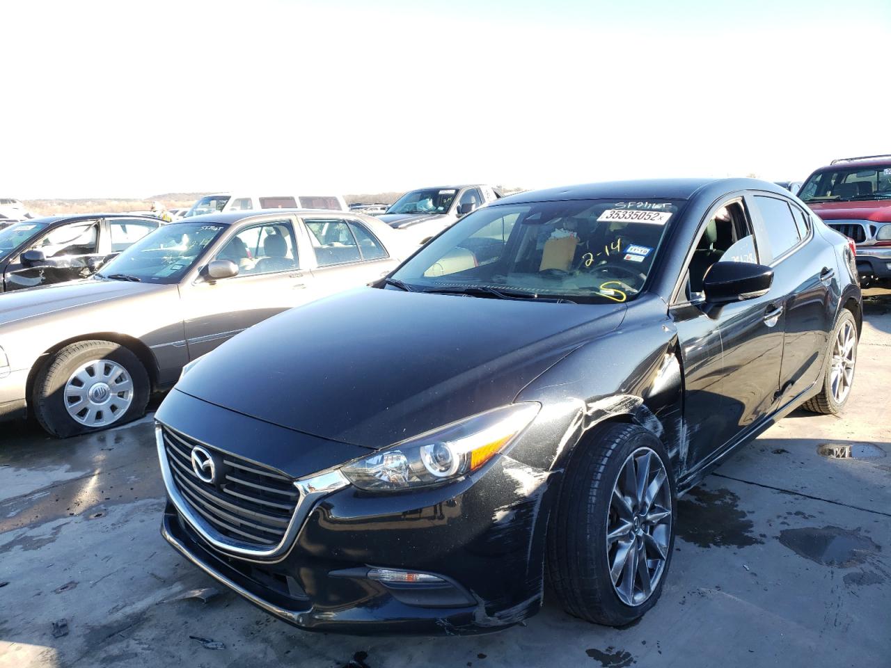 Photo 2 from auction – 2018 MAZDA 3 TOURING with VIN 3MZBN1V39JM180285