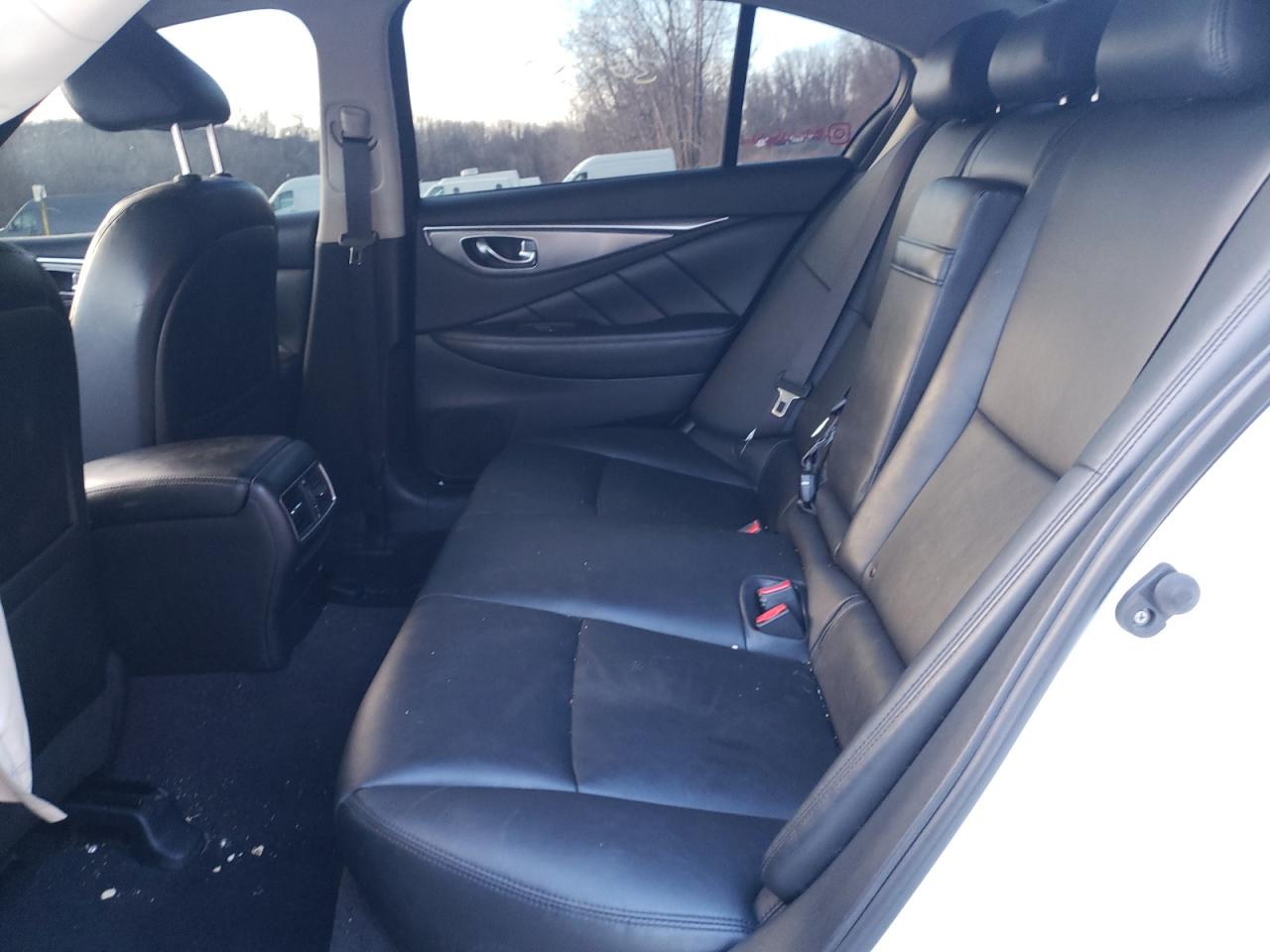 Photo 6 from auction – 2017 INFINITI Q50 PREMIU with VIN JN1EV7AR4HM838715
