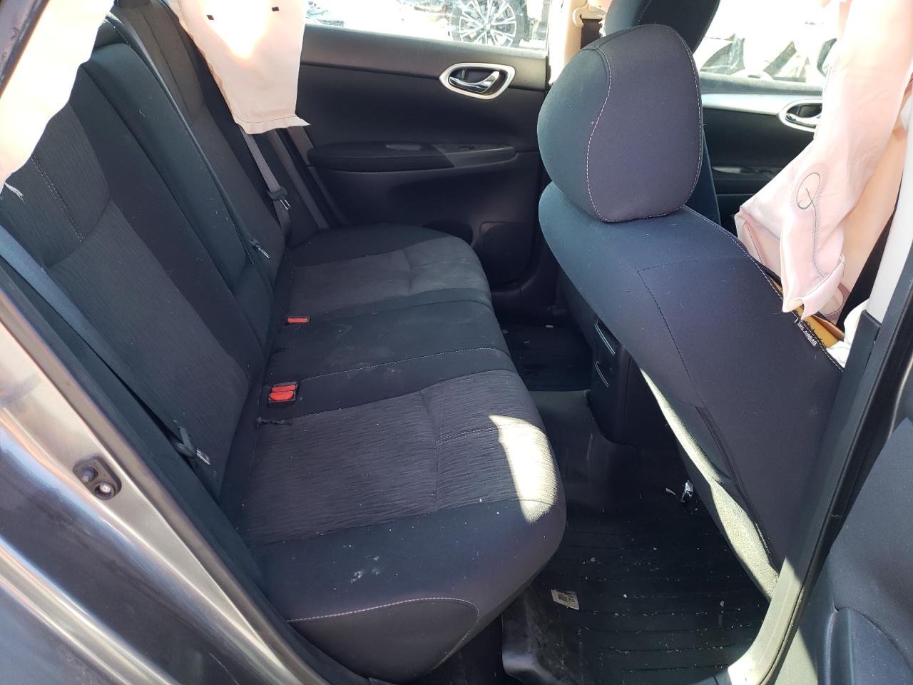 Photo 6 from auction – 2015 NISSAN SENTRA S with VIN 3N1AB7APXFL689157