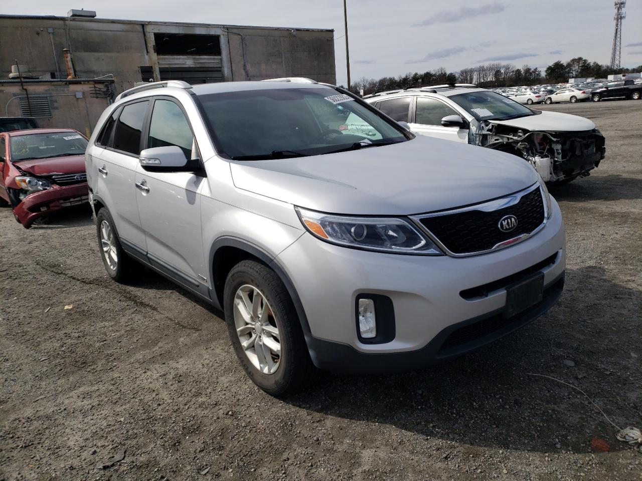 KIA SORENTO LX 2014 with VIN 5XYKTDA67EG481554 - Photo from auction