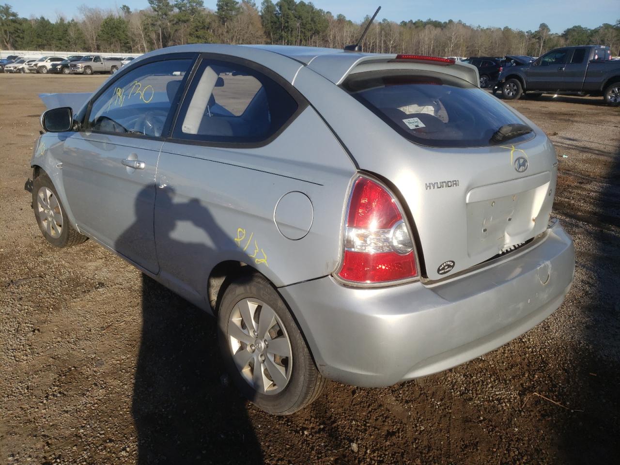 Photo 3 from auction – 2011 HYUNDAI ACCENT GL with VIN KMHCM3AC3BU187253