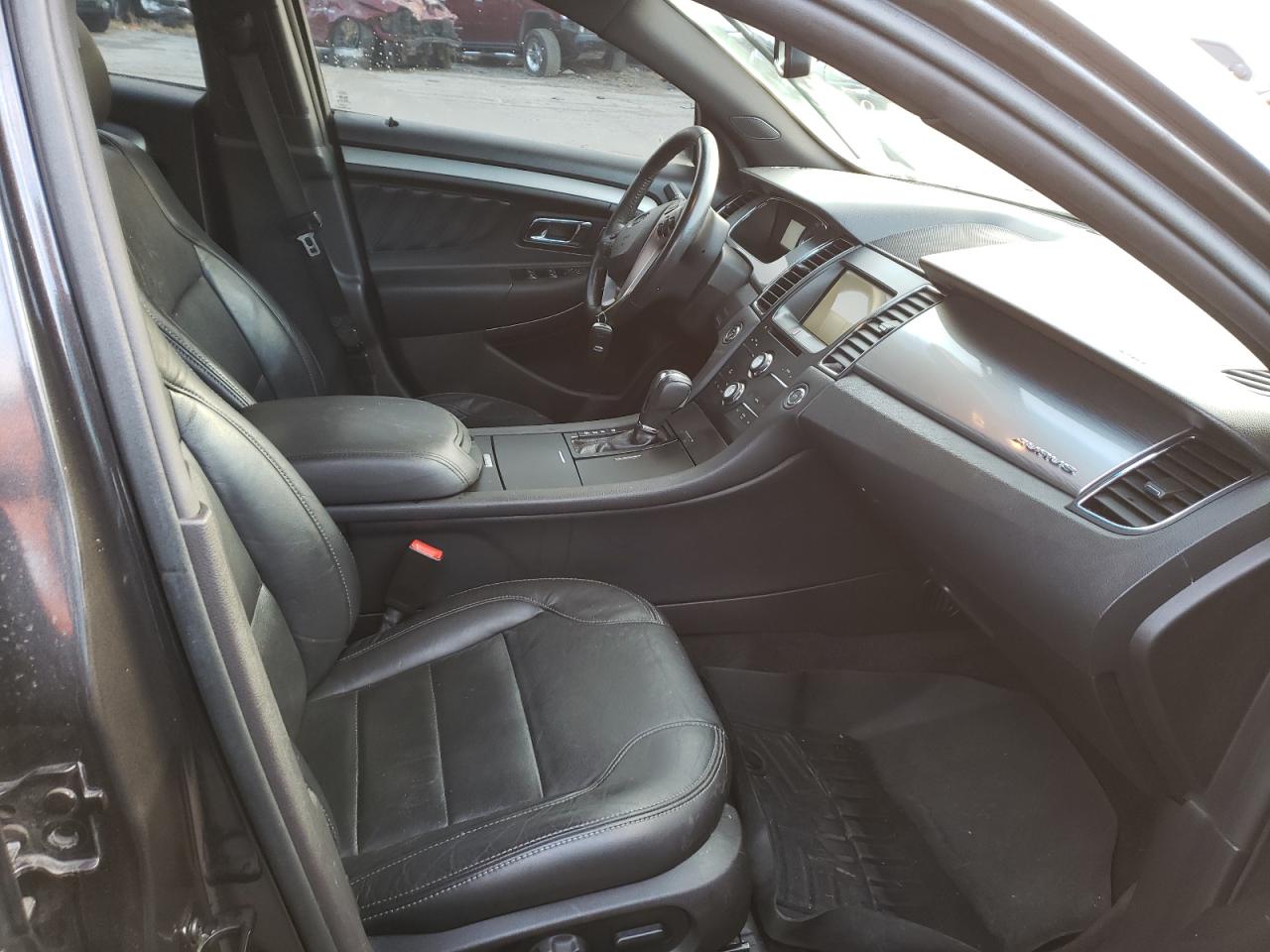 Photo 5 from auction – 2015 FORD TAURUS SEL with VIN 1FAHP2E82FG108490