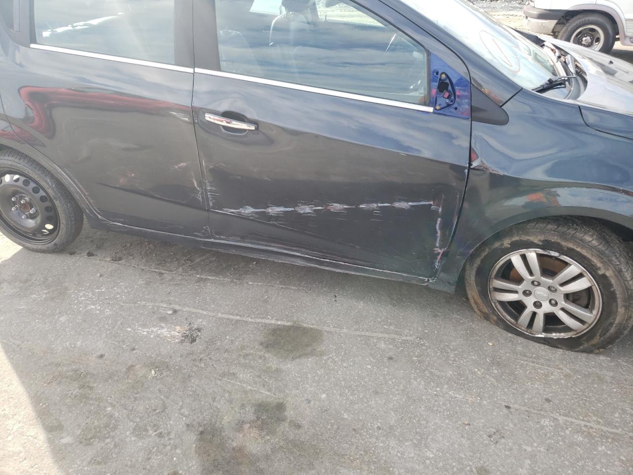 Photo 9 from auction – 2015 CHEVROLET SONIC LTZ with VIN 1G1JE6SB9F4109381