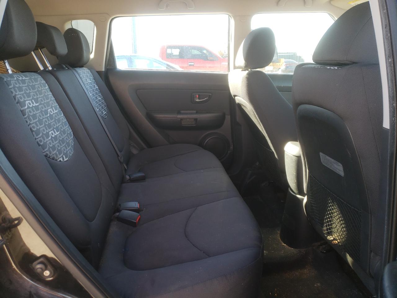 Photo 6 from auction – 2011 KIA SOUL with VIN KNDJT2A28B7294460