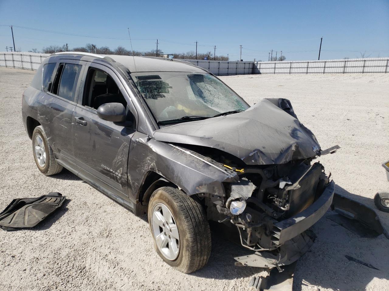 JEEP COMPASS LA 2017 with VIN 1C4NJCEBXHD198301 - Photo from auction