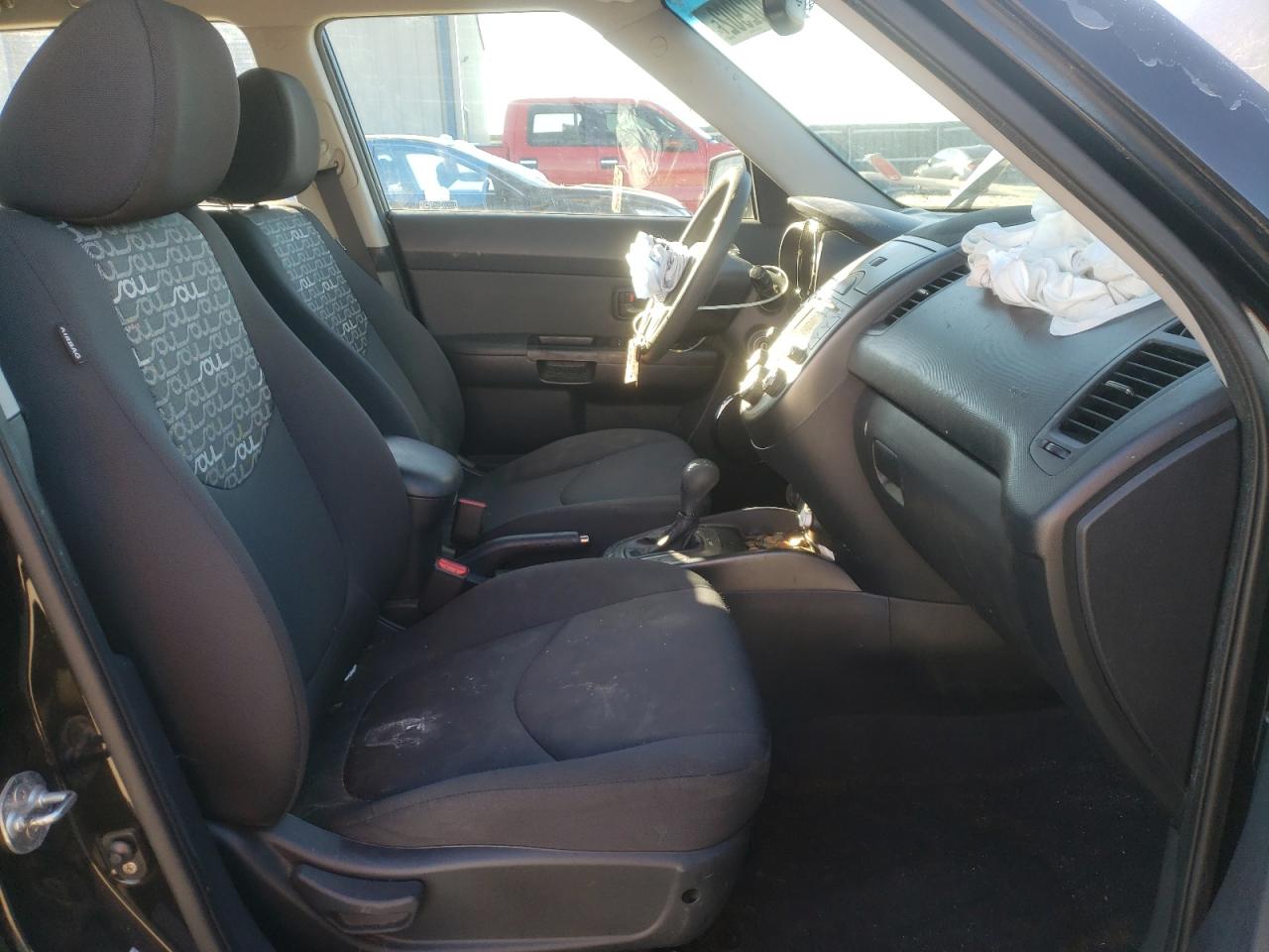 Photo 5 from auction – 2011 KIA SOUL with VIN KNDJT2A28B7294460
