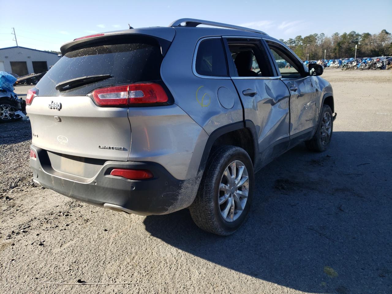Photo 4 from auction – 2014 JEEP CHEROKEE L with VIN 1C4PJMDS8EW300629