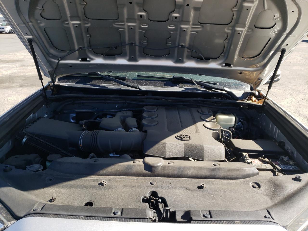 Photo 7 from auction – 2014 TOYOTA 4RUNNER SR with VIN JTEZU5JR3E5072290