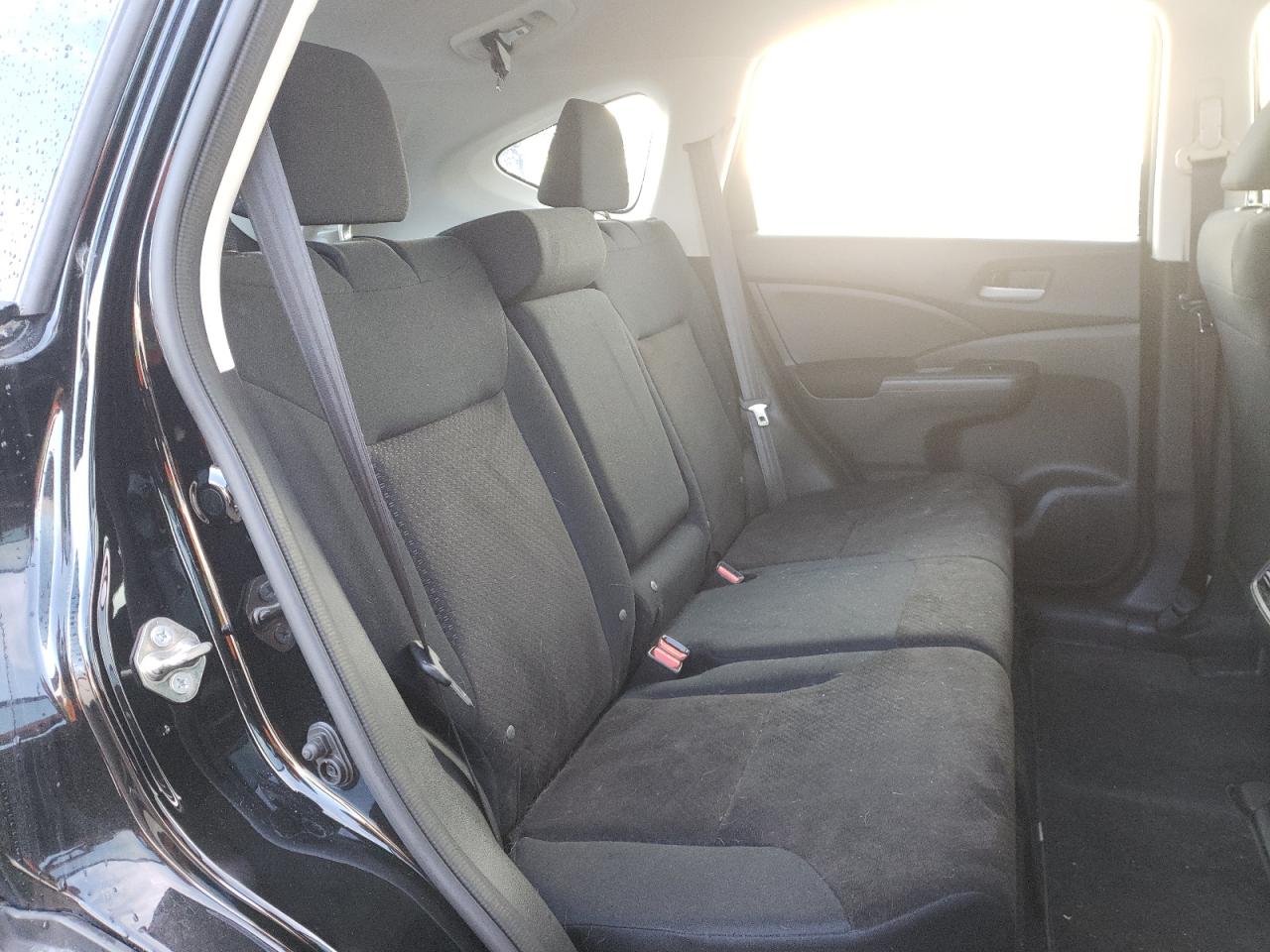 Photo 6 from auction – 2016 HONDA CR-V LX with VIN 2HKRM3H34GH506200