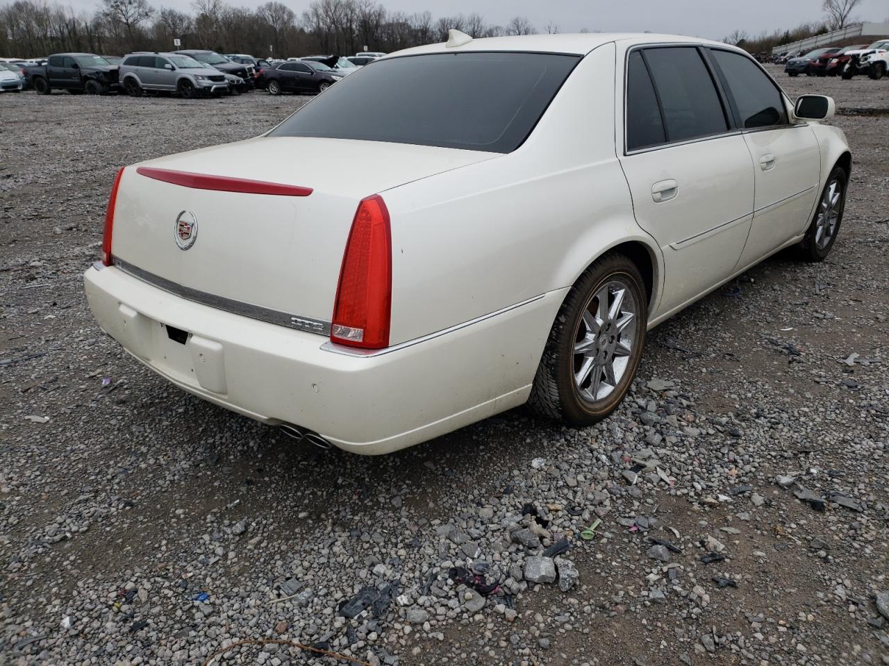 Photo 4 from auction – 2011 CADILLAC DTS LUXURY with VIN 1G6KD5E62BU106830