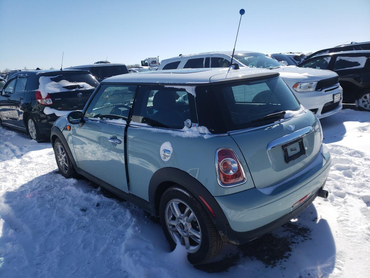 Photo 3 from auction – 2012 MINI COOPER with VIN WMWSU3C55CT185703