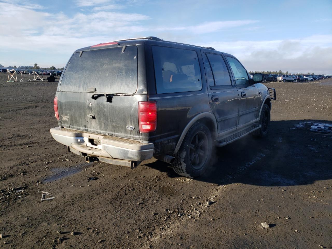 Foto 4 de la subasta – 2001 FORD EXPEDITION con VIN 1FMPU18L51LA32235