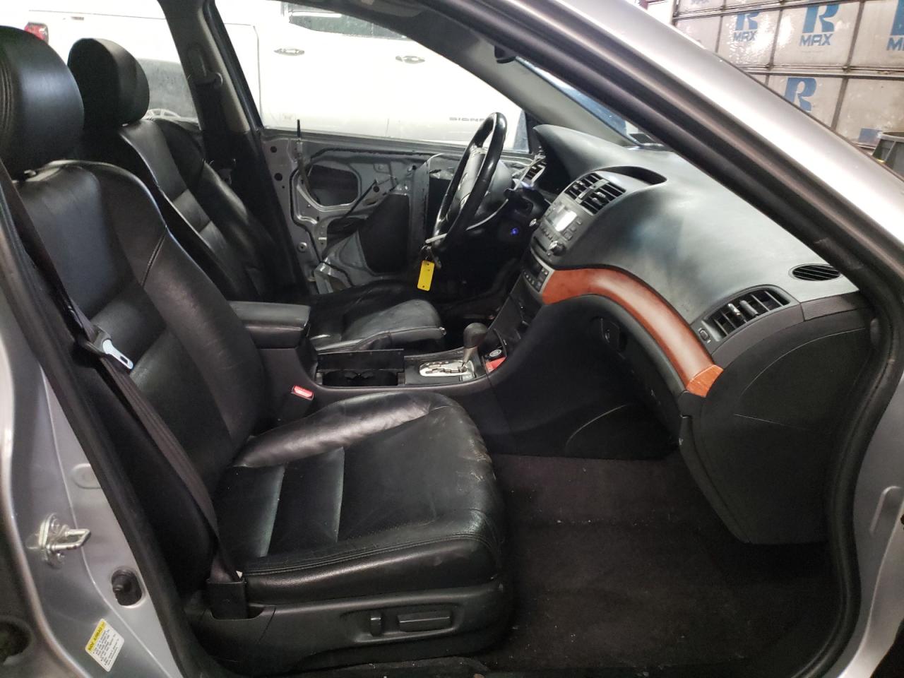 Photo 5 from auction – 2008 ACURA TSX with VIN JH4CL96868C019117