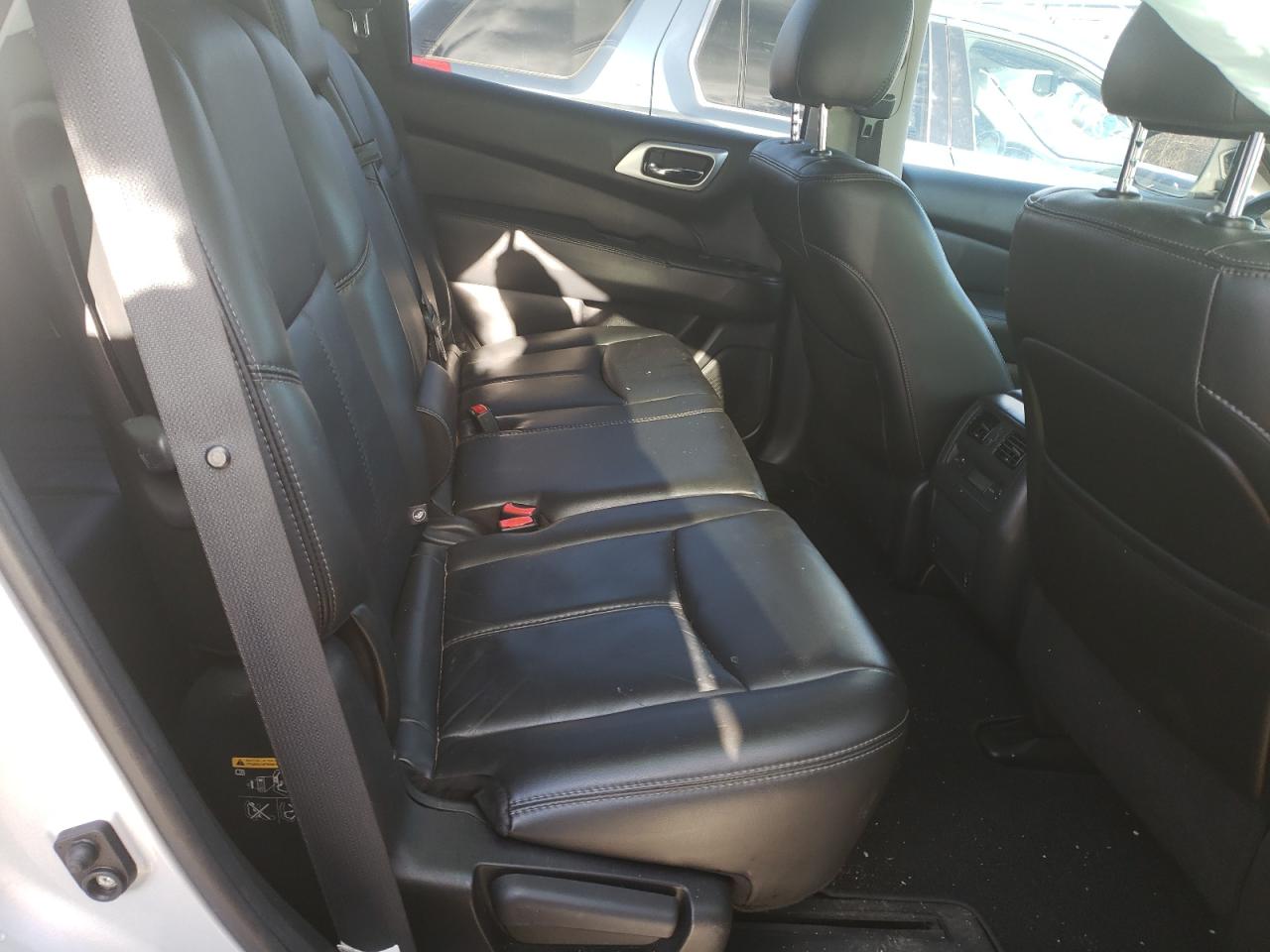 Photo 6 from auction – 2014 NISSAN PATHFINDER with VIN 5N1AR2MM5EC691286