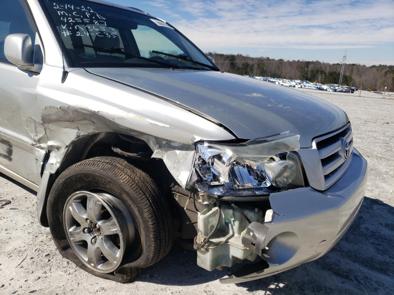 Photo 9 from auction – 2004 TOYOTA HIGHLANDER with VIN JTEGP21A540003653