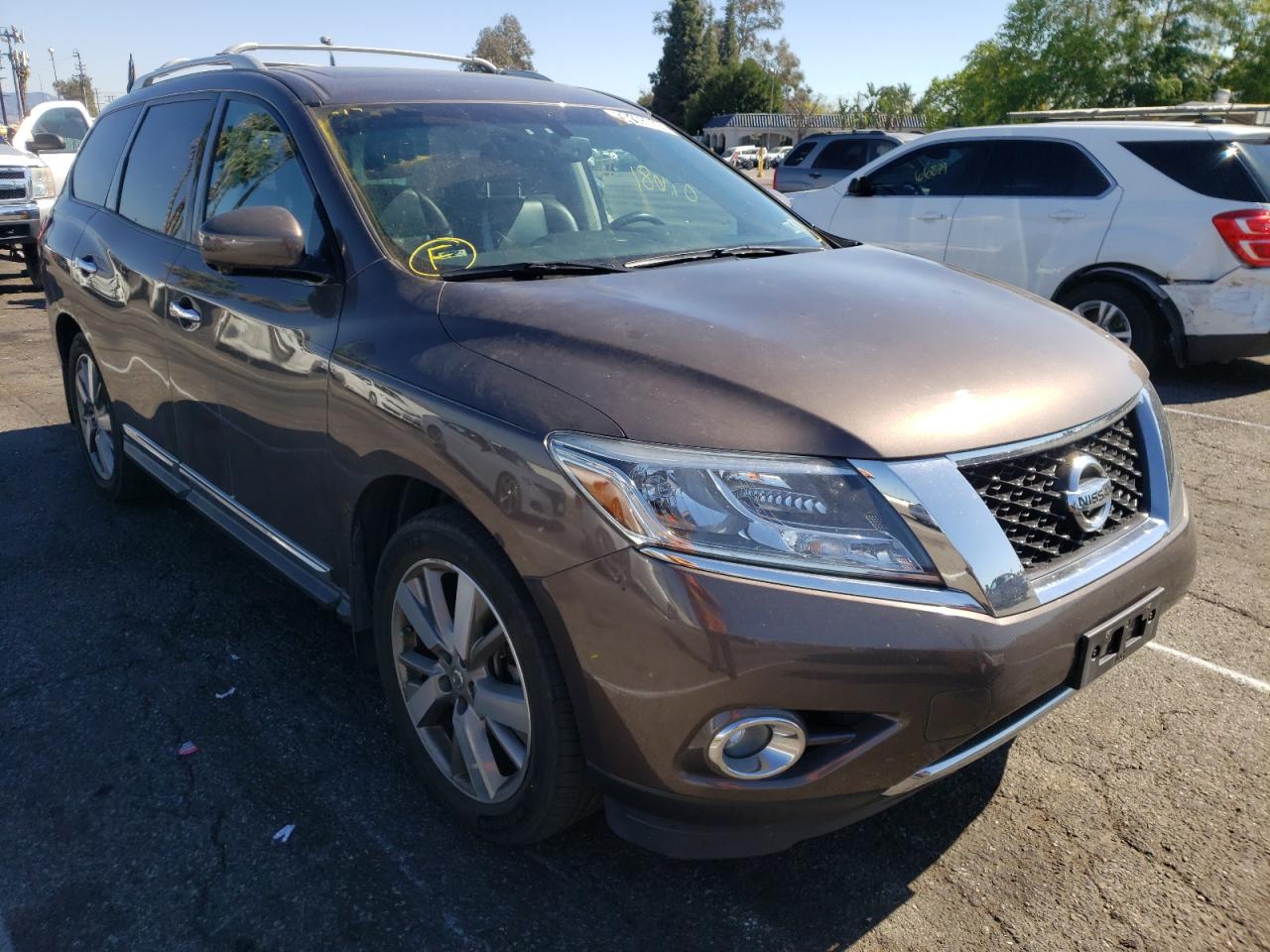 NISSAN PATHFINDER 2016 with VIN 5N1AR2MM4GC623404 - Photo from auction