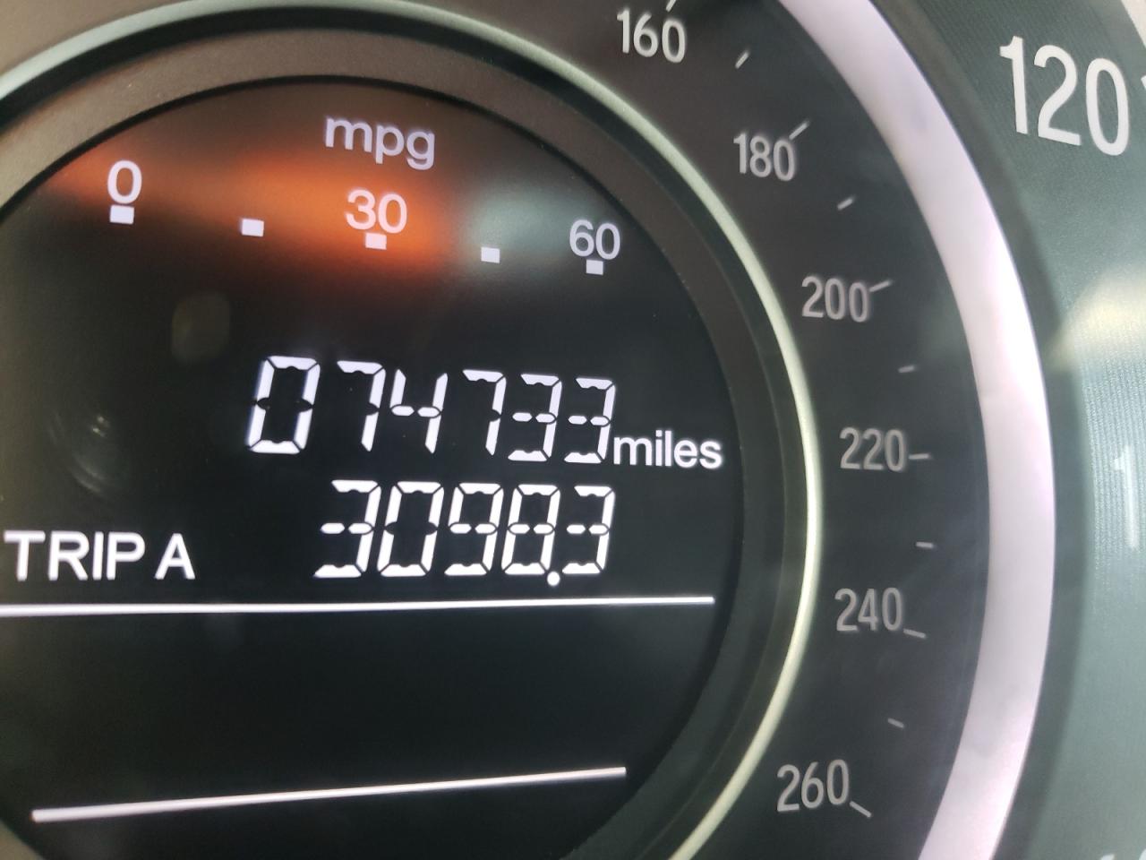 Photo 8 from auction – 2017 HONDA ACCORD EXL with VIN 1HGCR3F84HA043653