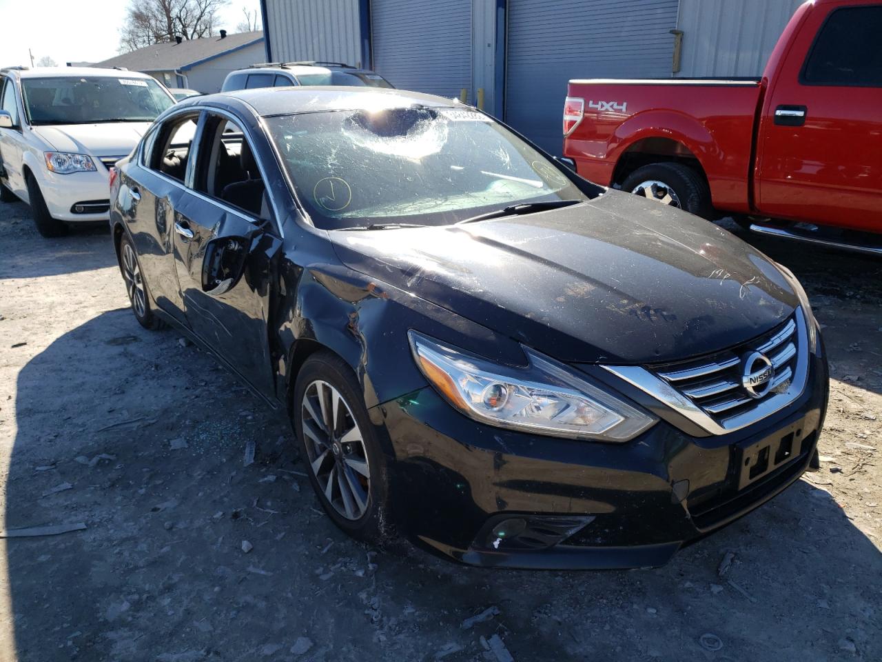 NISSAN ALTIMA 2.5 2017 with VIN 1N4AL3AP7HC187018 - Photo from auction