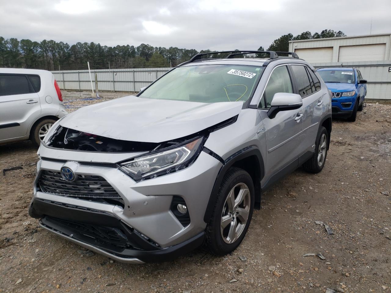Photo 2 from auction – 2021 TOYOTA RAV4 LIMIT with VIN JTMD6RFV3MD034908