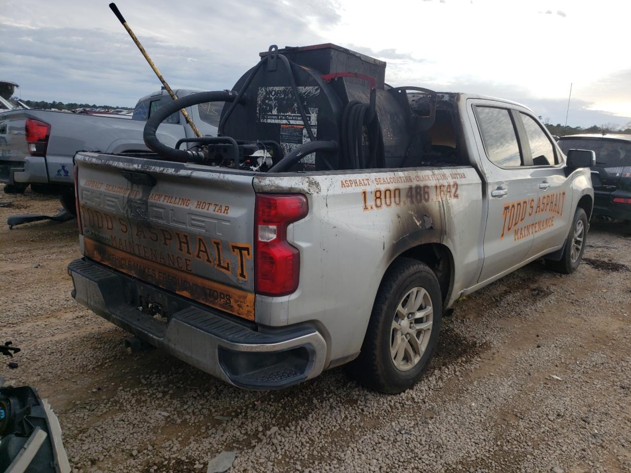 Photo 4 from auction – 2019 CHEVROLET SILVERADO with VIN 1GCUWCED2KZ112570