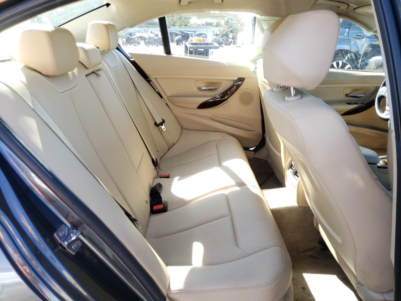 Photo 6 from auction – 2014 BMW 320 I with VIN WBA3B1C59EK130906