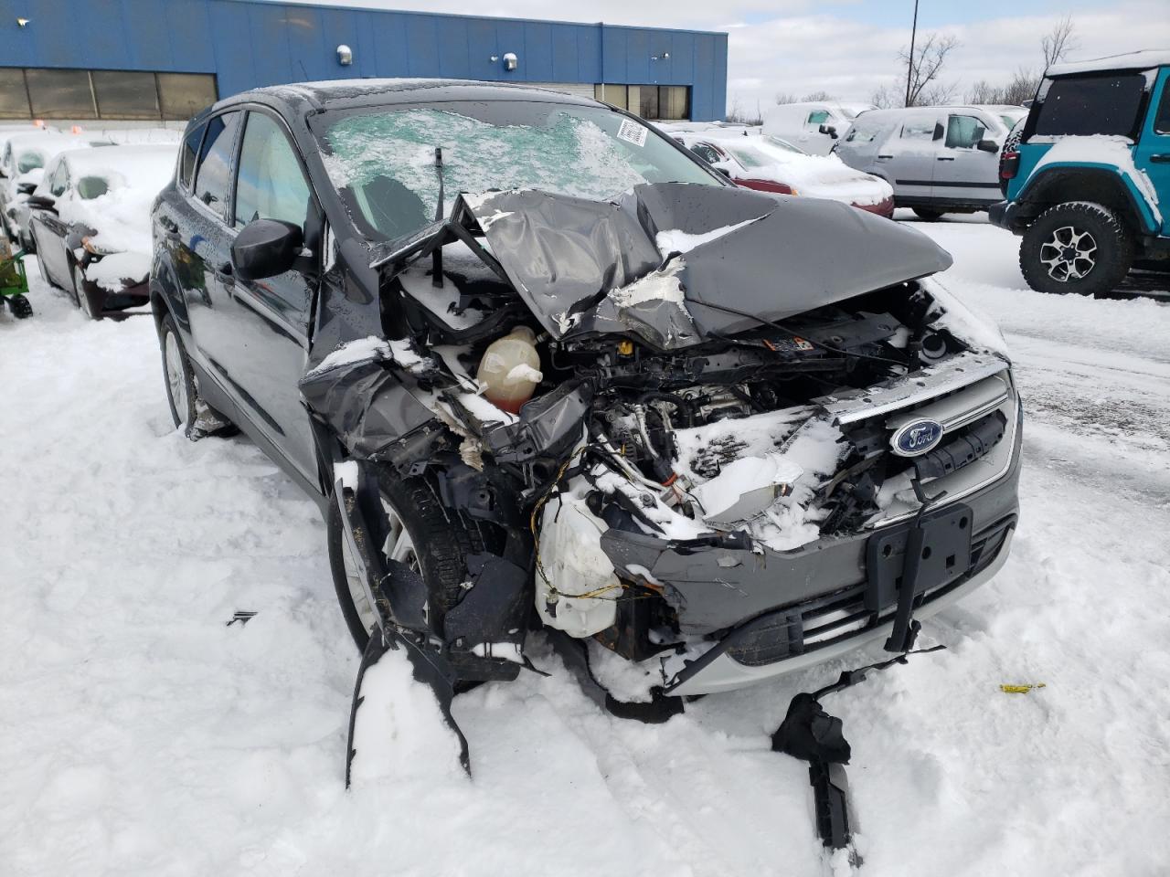 FORD ESCAPE SE 2017 with VIN 1FMCU0GD4HUC32725 - Photo from auction