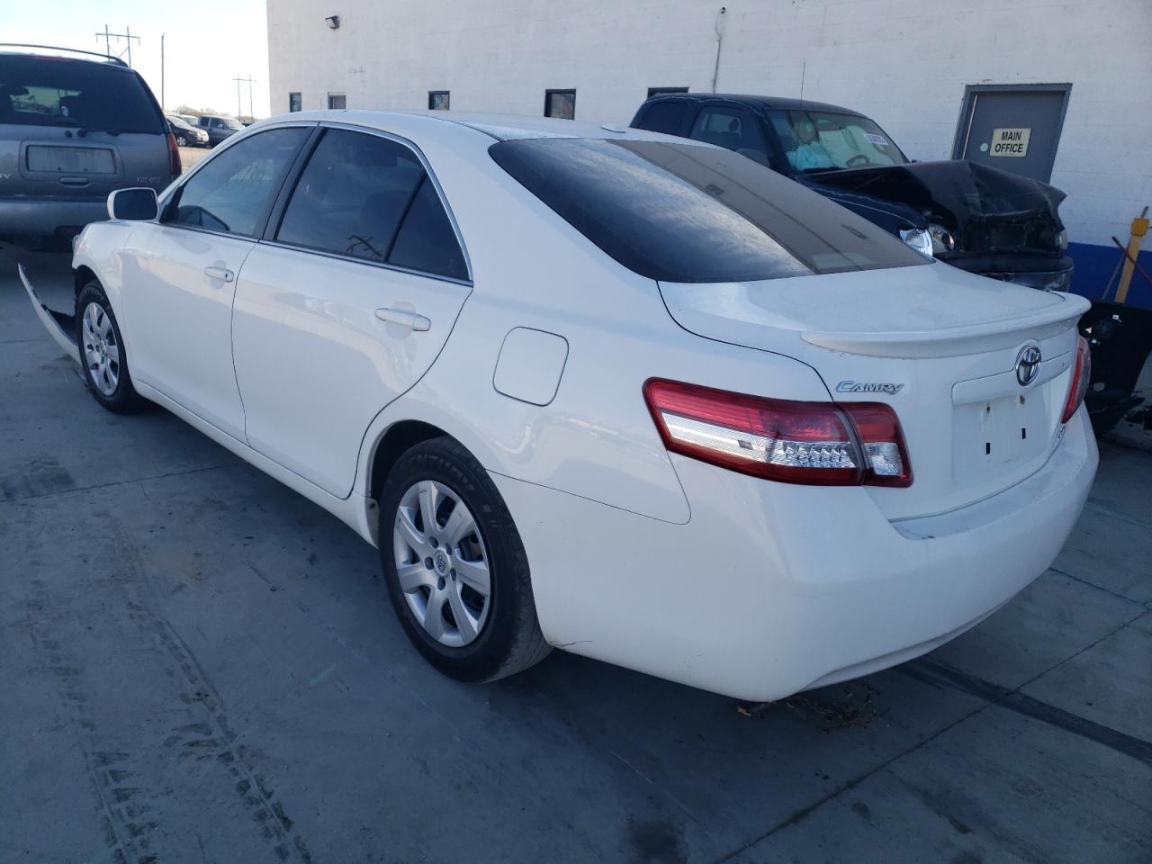 Photo 3 from auction – 2010 TOYOTA CAMRY BASE with VIN 4T4BF3EK6AR064445