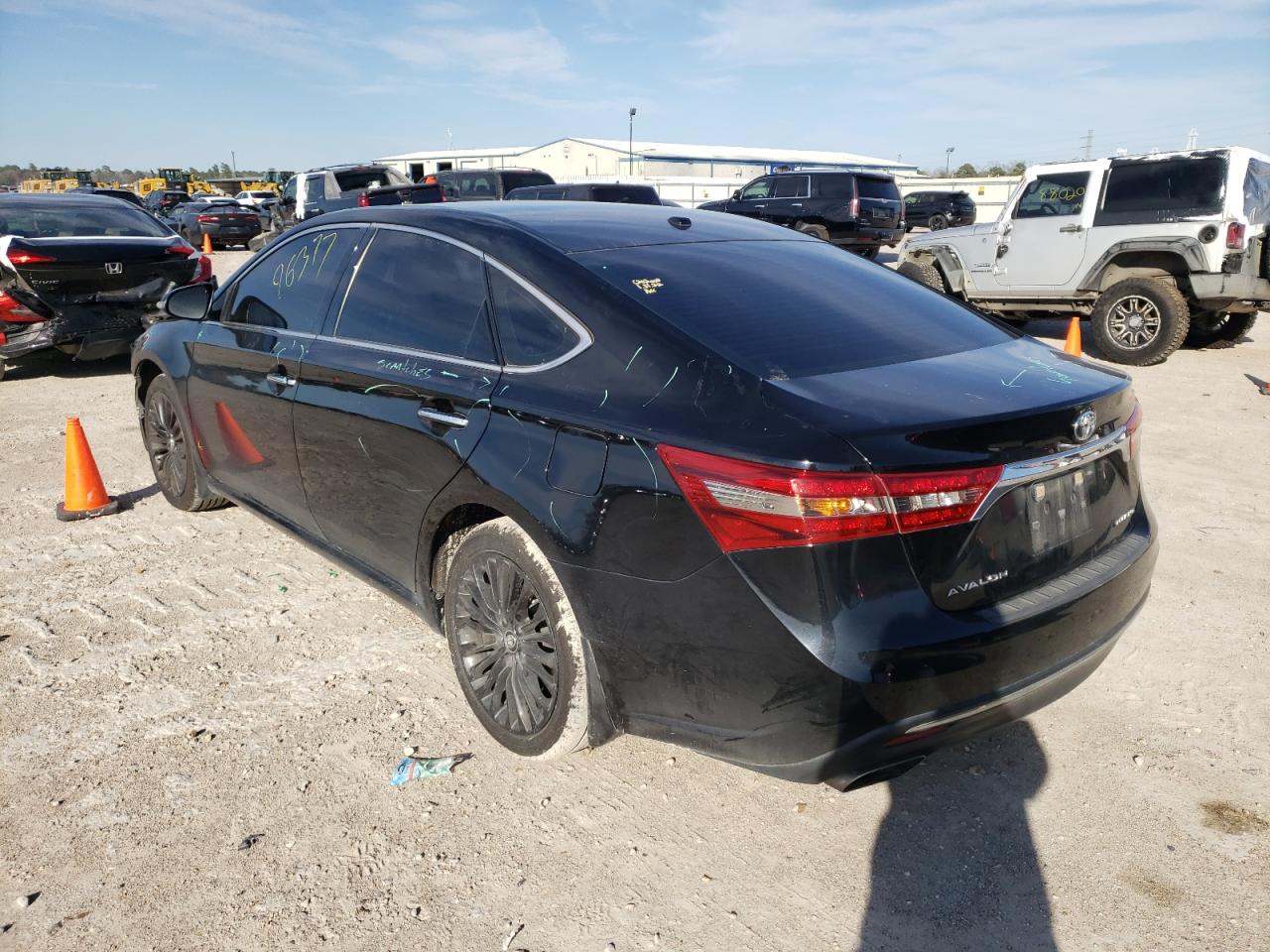 Photo 3 from auction – 2016 TOYOTA AVALON XLE with VIN 4T1BK1EB2GU221228