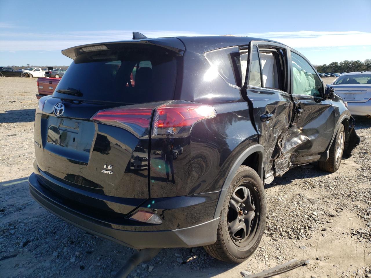 Photo 4 from auction – 2017 TOYOTA RAV4 LE with VIN 2T3BFREV9HW685459
