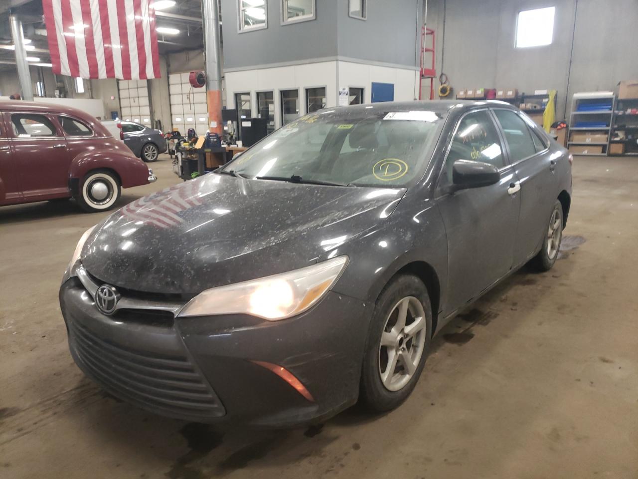 Photo 2 from auction – 2015 TOYOTA CAMRY LE with VIN 4T4BF1FK8FR480331